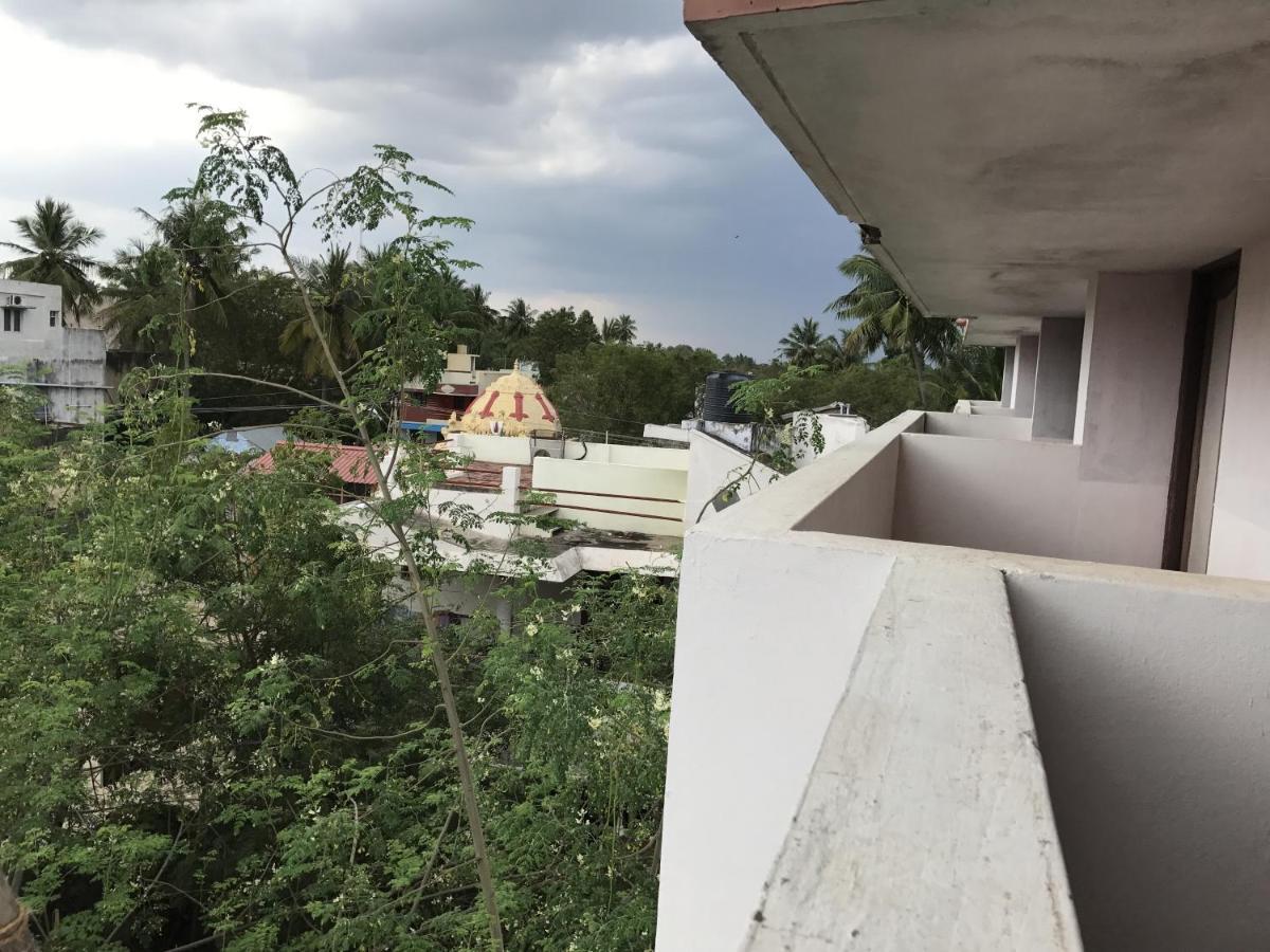 Sr Mahal & Lodge Kumbakonam Exterior foto